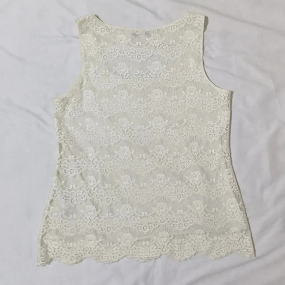 Banana Republic Lace Shell Tank, Color Creme Size M - Picture 3 of 11